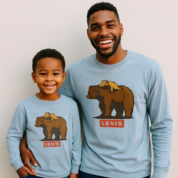 The Levi’s Bear Long Sleeve T-Shirt – Size M - Picture 1 of 5